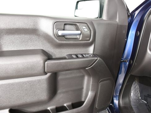 Used 2021 Chevrolet Silverado 1500 Custom Trail Boss AWD/4WD image 39