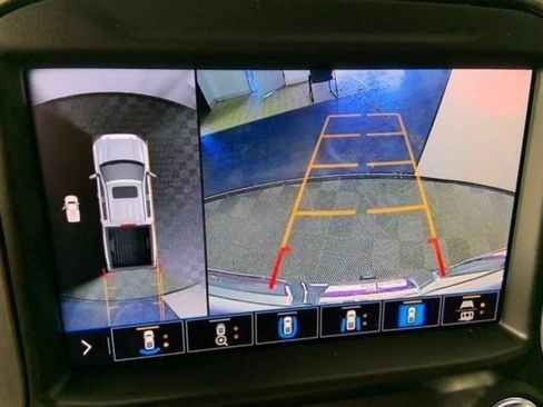 Used 2020 GMC Sierra 1500 Denali w/ Denali Ultimate Package AWD/4WD image 9