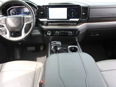 Used 2024 Chevrolet Silverado 1500 LT Trail Boss w/ Protection Package image 19