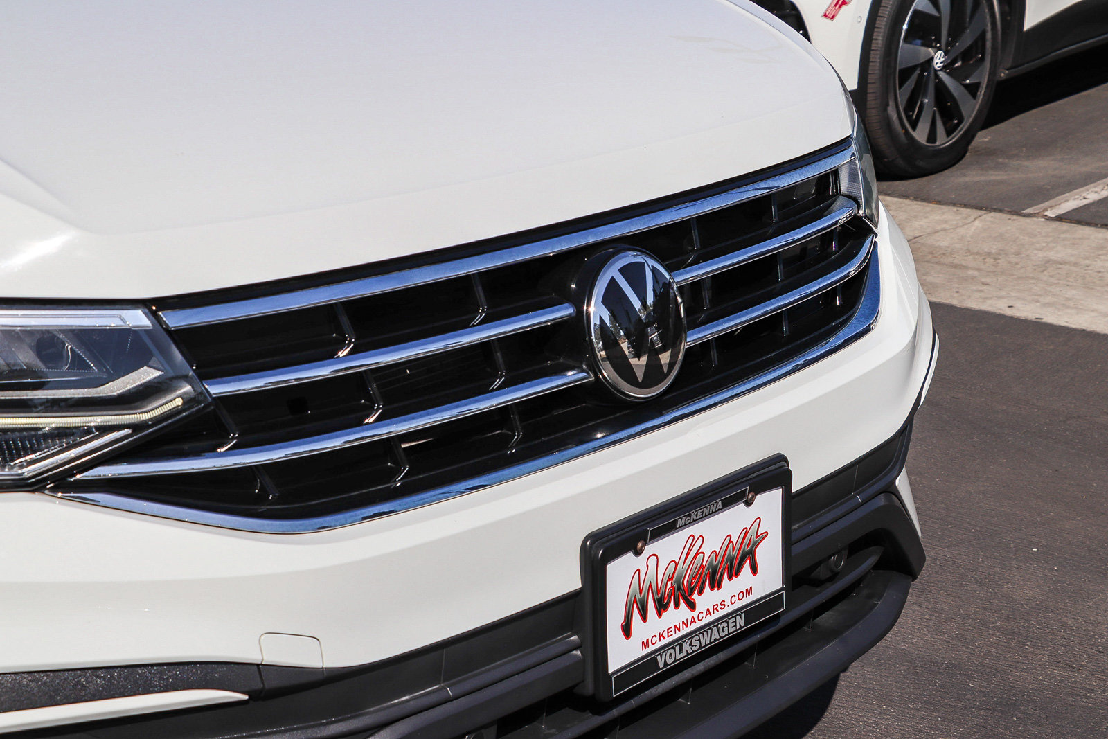 Used 2022 Volkswagen Tiguan S FWD image 5