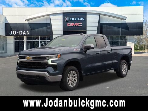 Certified 2024 Chevrolet Silverado 1500 LT AWD/4WD image 1