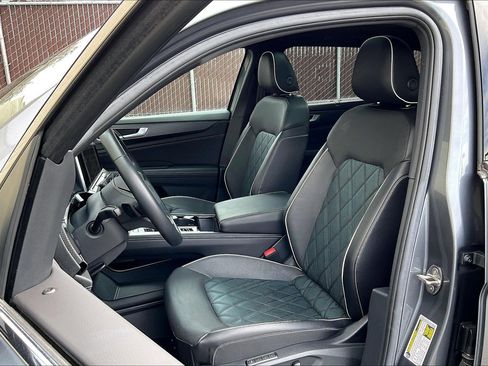 Certified 2024 Volkswagen Atlas Cross Sport SEL Premium R-Line image 24