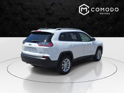 Used 2019 Jeep Cherokee Latitude w/ Cold Weather Group FWD image 3