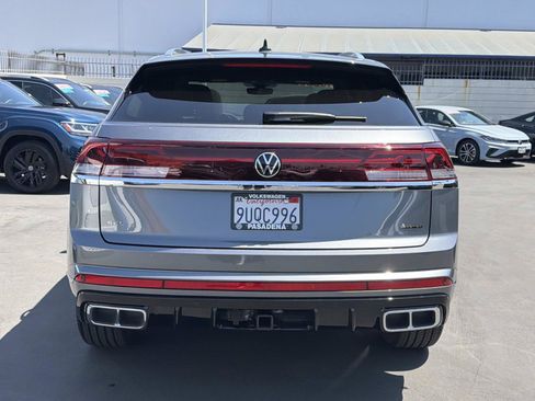 Certified 2025 Volkswagen Atlas Cross Sport SEL Premium R-Line AWD/4WD image 4