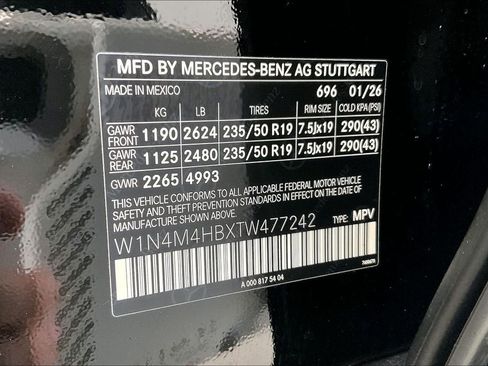 New 2026 Mercedes-Benz GLB 250 4MATIC image 18