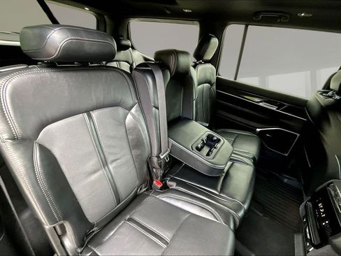 Used 2022 Jeep Wagoneer Series II w/ Premium Group I RWD image 24