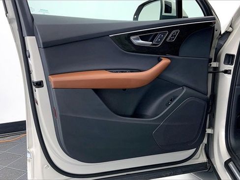 Certified 2023 Audi Q7 2.0T Premium w/ Convenience Package image 23