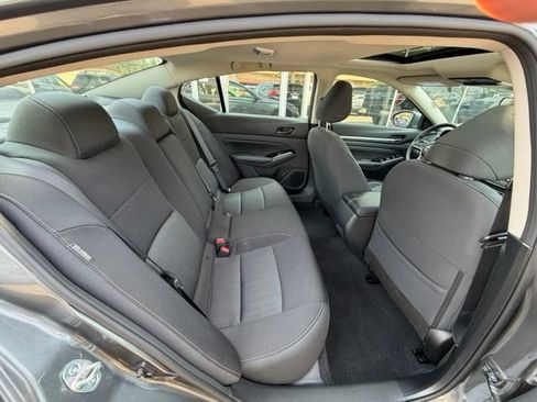 Used 2023 Nissan Altima 2.5 SV w/ SV Premium Package AWD/4WD image 15