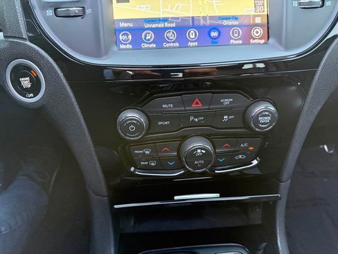 Used 2023 Chrysler 300 S image 17