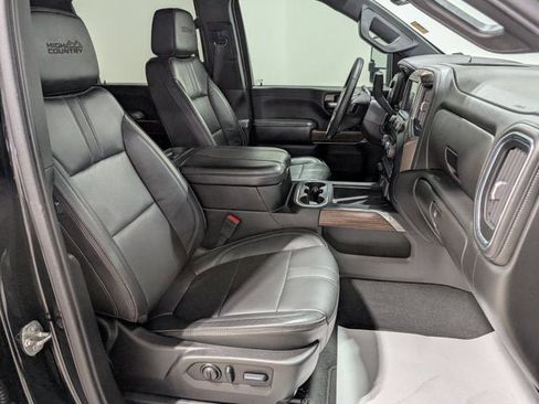 Used 2023 Chevrolet Silverado 3500 High Country w/ Z71 Off-Road Package image 22