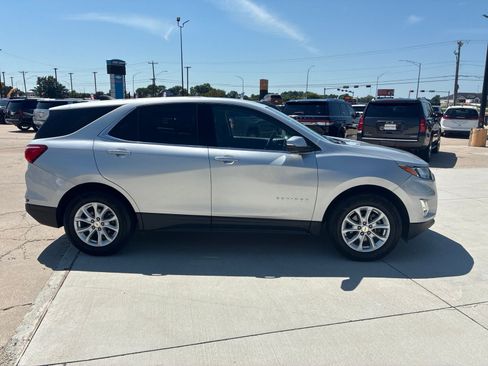 Used 2019 Chevrolet Equinox LT AWD/4WD image 8