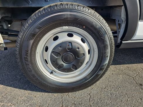 Used 2019 Ford Transit 250 148 Medium Roof image 11