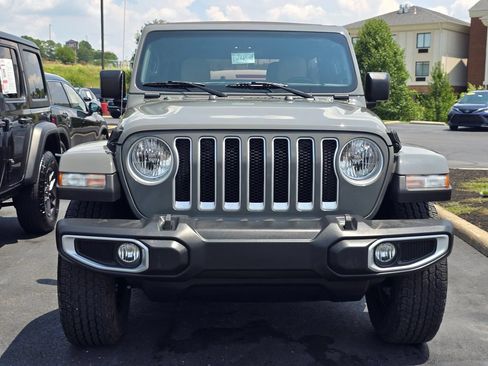 Used 2021 Jeep Wrangler Unlimited Sahara w/ Cold Weather Group AWD/4WD image 3