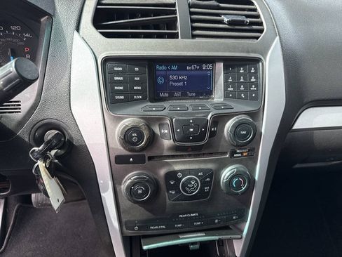 Used 2013 Ford Explorer XLT w/ Class III Trailer Tow Pkg AWD/4WD image 15