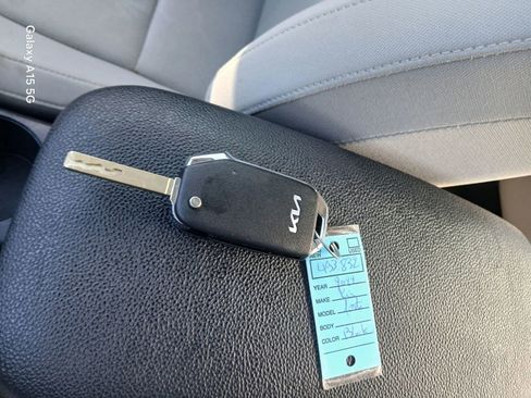 Used 2022 Kia Forte LXS FWD image 32