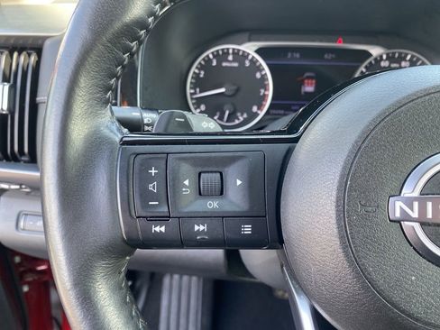 Used 2022 Nissan Pathfinder SL w/ SL Black Package image 22