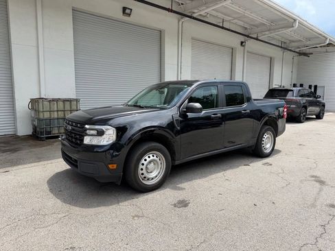 Used 2023 Ford Maverick XL FWD image 3