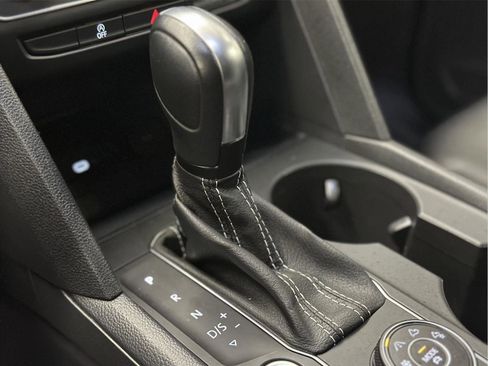 Used 2022 Volkswagen Atlas SE image 18