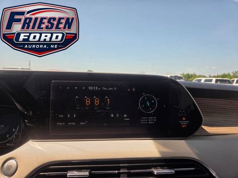 Used 2022 Hyundai Palisade Limited w/ Cargo Package AWD/4WD image 19