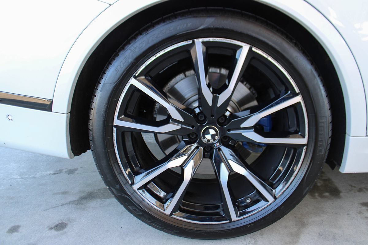 Used 2019 BMW X7 xDrive50i w/ Dynamic Handling Package AWD/4WD image 38