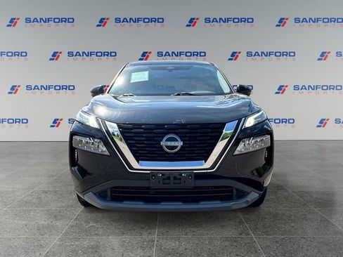 Used 2022 Nissan Rogue SV FWD image 8