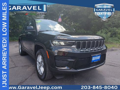 Used 2024 Jeep Grand Cherokee Laredo X AWD/4WD image 1