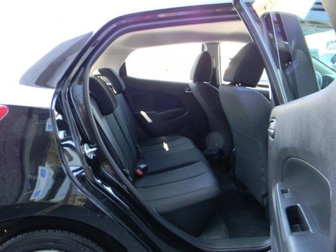 Used 2011 MAZDA MAZDA2 Sport image 13