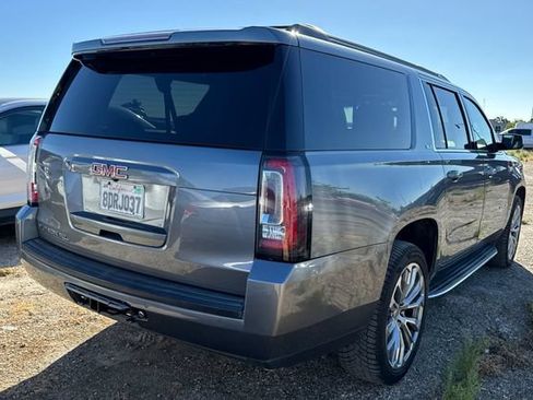 Used 2018 GMC Yukon XL SLT w/ Open Road Package AWD/4WD image 5