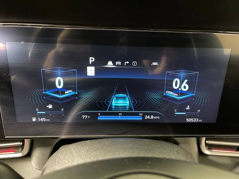 Certified 2025 Hyundai Elantra SEL FWD image 20