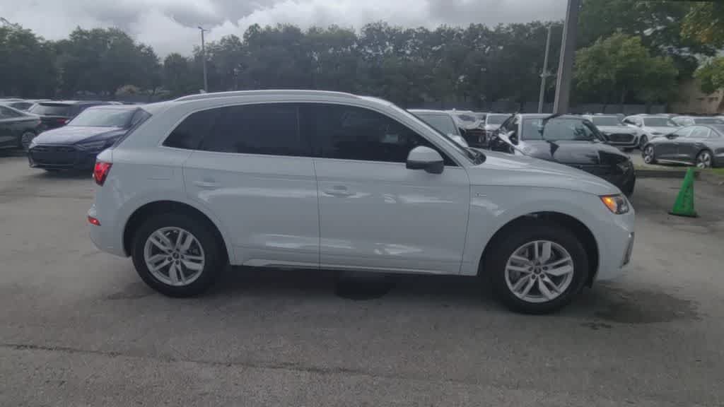Certified 2023 Audi Q5 2.0T Premium w/ Convenience Package AWD/4WD image 2