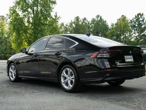 Used 2024 Honda Accord LX image 9