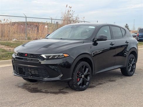 Used 2024 Dodge Hornet GT image 7