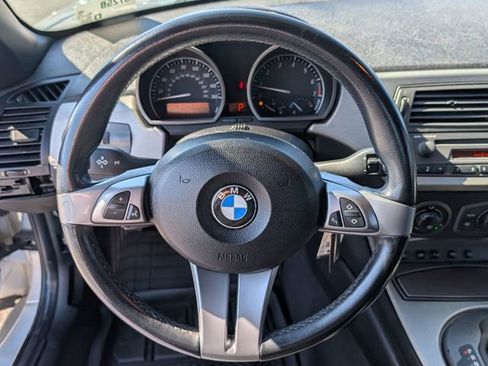 Used 2004 BMW Z4 2.5i image 20