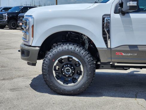 New 2026 Ford F250 King Ranch w/ Tremor Off-Road Package AWD/4WD image 6