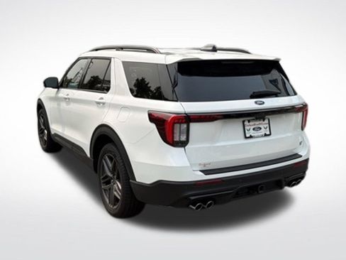 Used 2025 Ford Explorer ST w/ Sun And Sound Package AWD/4WD image 45