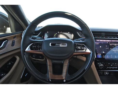 Used 2021 Jeep Grand Cherokee L Summit image 15