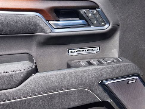 New 2026 GMC Sierra 1500 Denali w/ Denali Reserve Package image 17