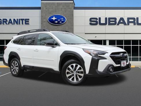 Certified 2025 Subaru Outback Premium AWD/4WD image 4