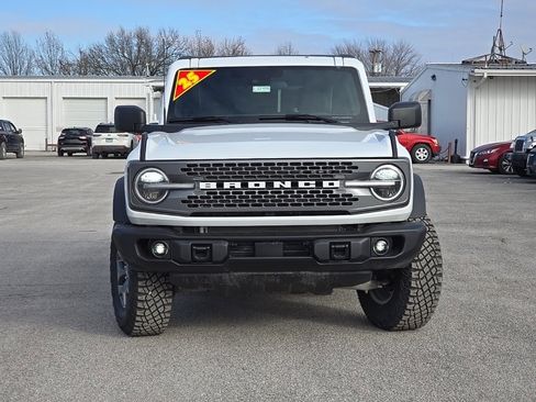 New 2025 Ford Bronco Badlands image 2