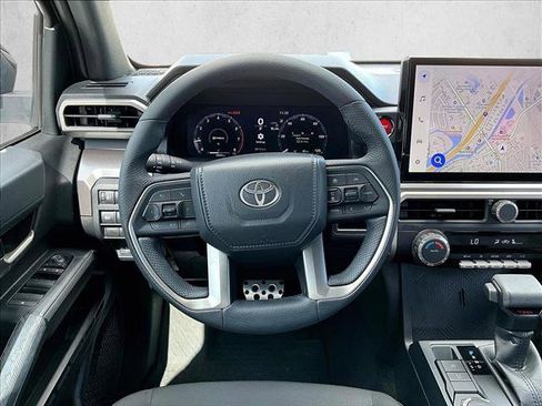Used 2025 Toyota Tacoma TRD Sport image 7