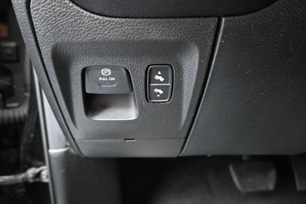 Used 2021 RAM 1500 Big Horn RWD image 13