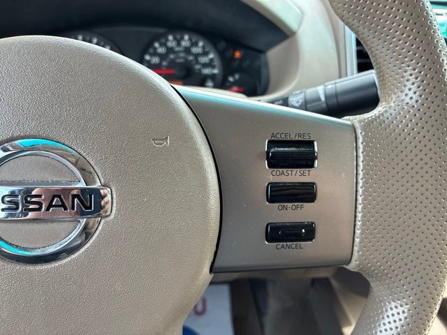 Used 2012 Nissan Frontier SV AWD/4WD image 36