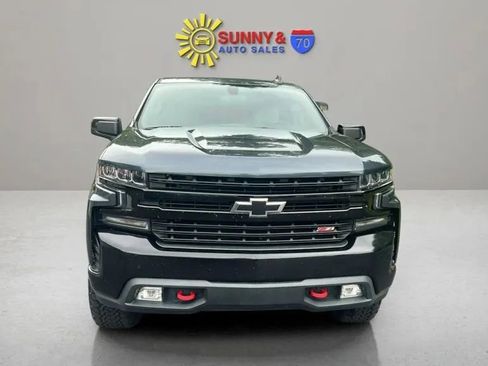 Used 2019 Chevrolet Silverado 1500 LT Trail Boss AWD/4WD image 3
