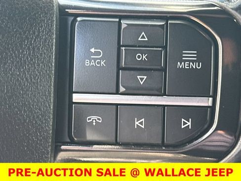 Used 2024 Ford F350 Platinum w/ Tremor Off-Road Package AWD/4WD image 28