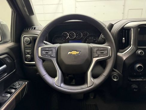 Used 2022 Chevrolet Silverado 1500 LT RWD image 10