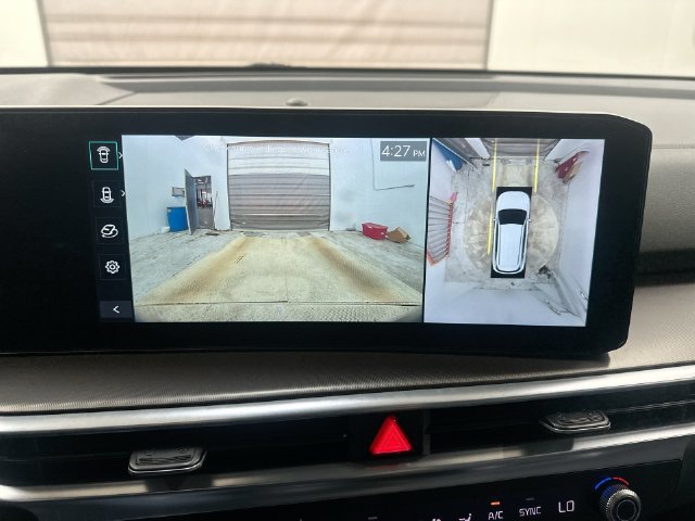 Certified 2025 Kia Sorento SX Prestige AWD/4WD image 32