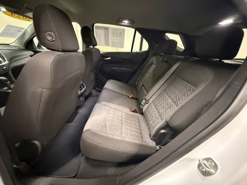 Certified 2024 Chevrolet Equinox LT FWD image 19
