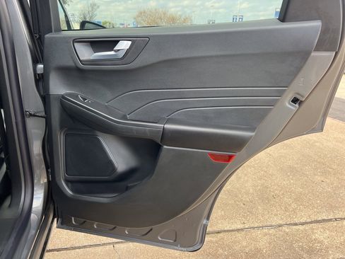 Used 2025 Ford Escape Platinum image 21