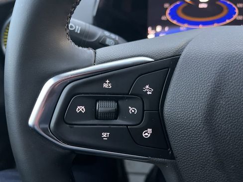 Used 2024 Chevrolet Trax LT w/ Driver Confidence Package image 24