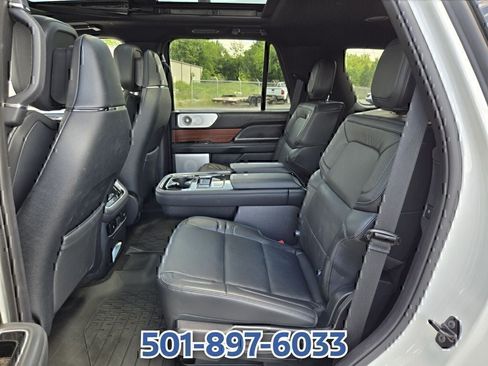 Used 2024 Lincoln Navigator Reserve AWD/4WD image 13